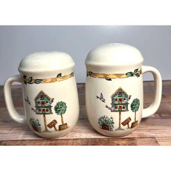 Set Of 2 Ceramic Birdhouse Salt & Pepper Shakers - Picture 1 of 4